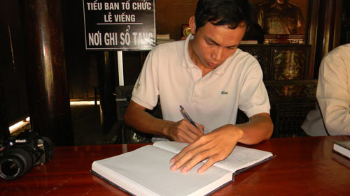 nghieng minh truoc di anh tuong giap - 6