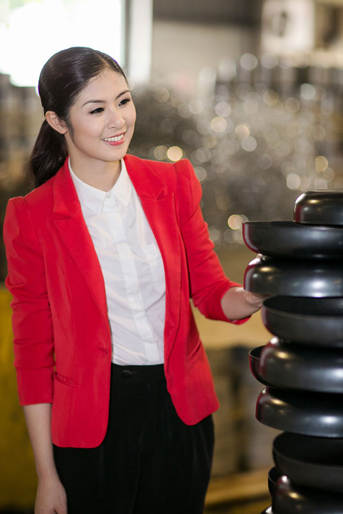 ngoc han keu goi ung ho tre em vung cao - 1
