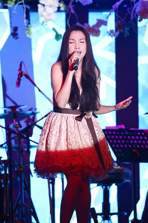 ha ho, le quyen dong long huong ve mien trung - 4