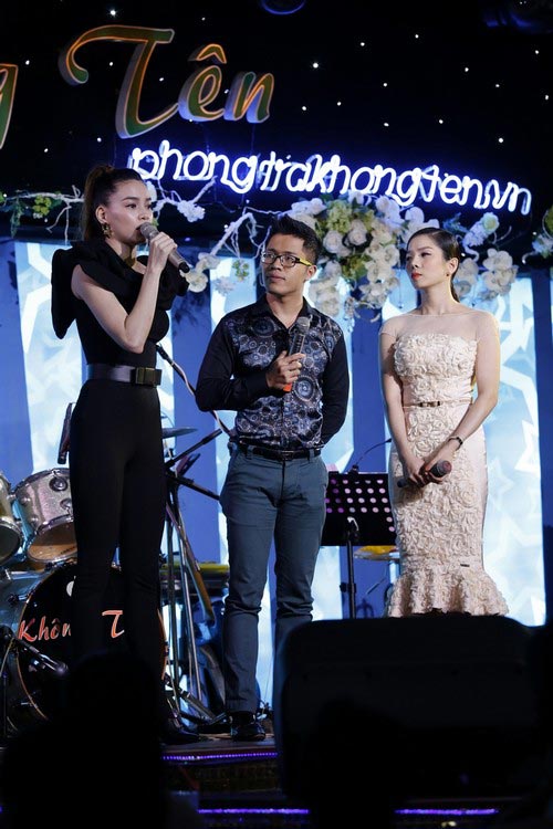 ha ho, le quyen dong long huong ve mien trung - 1