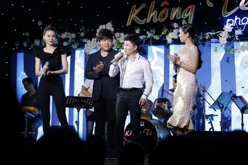 ha ho, le quyen dong long huong ve mien trung - 9