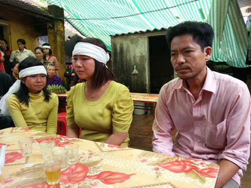 vu san phu tu vong: "sao khong de toi di thay?" - 1