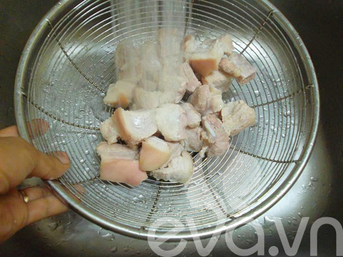 thit kho cu cai am long dau dong - 2