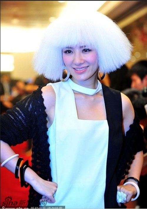 choang kieu thoi trang 'ma nu, phu thuy' cua sao - 5