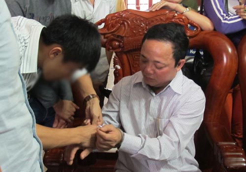 chan dung 'cau thuy' lam gia hai cot liet si - 1