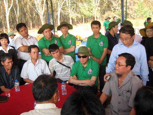 “cau thuy” lam gia hai cot liet si o nhieu noi - 4