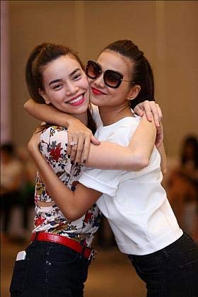 ho ha do sac cung sieu mau thanh hang - 1