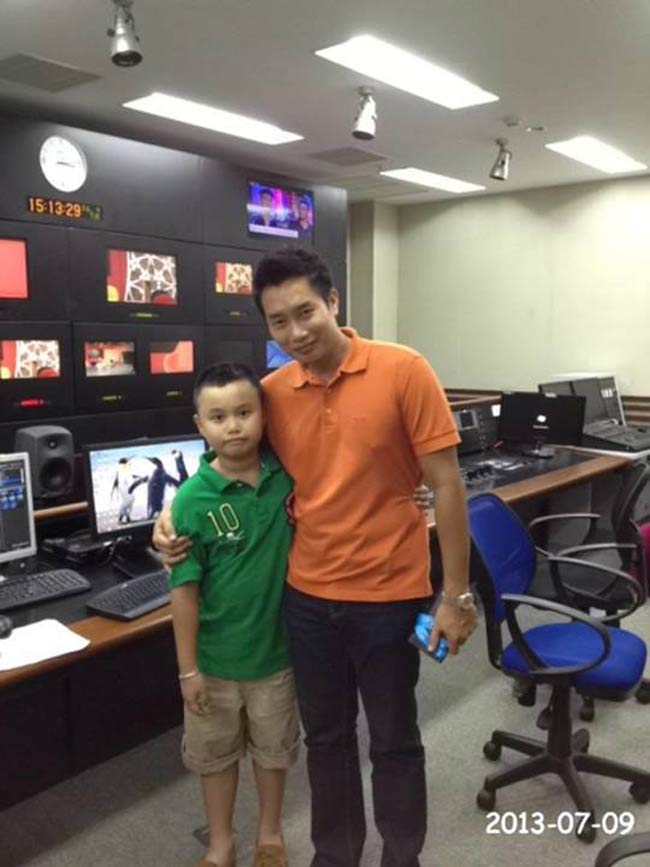 Đáng yêu như con BTV Hoa Thanh Tùng