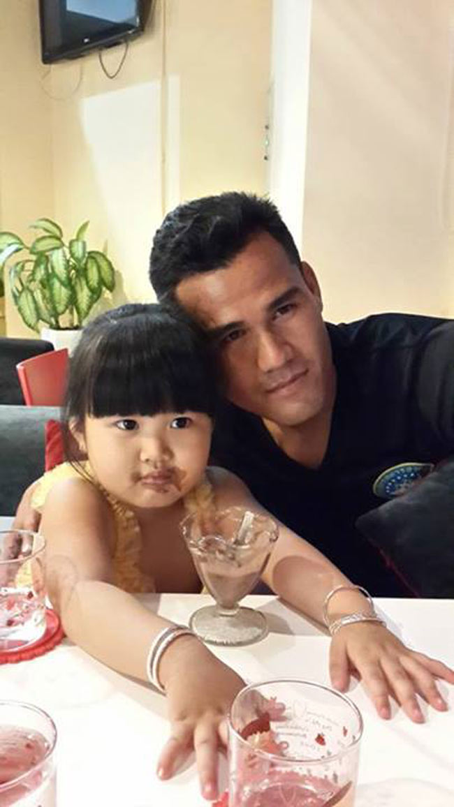 Ngắm con gái Phan Thanh Bình & quot;xinh như hoa & quot;