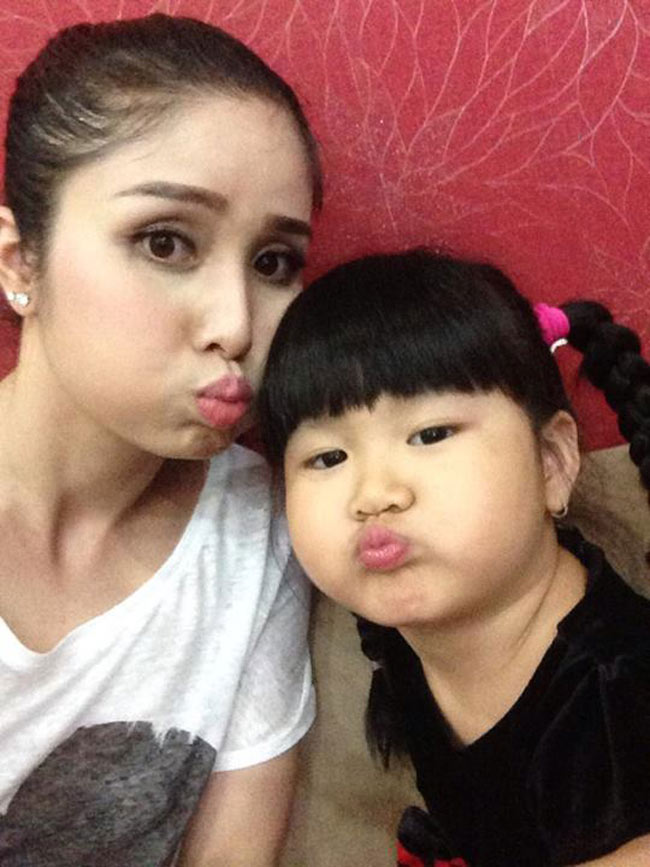 Ngắm con gái Phan Thanh Bình & quot;xinh như hoa & quot;