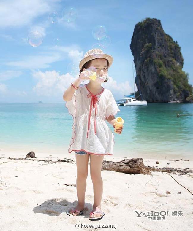 Hotgirl tiểu học đẹp như gái 20