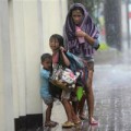 Tin tức - Bão Haiyan: Hơn 100 thi thể nằm trên đường phố