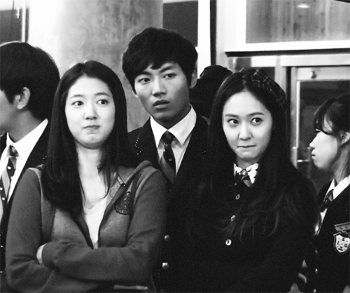 anh hau truong dang yeu cua phim the heirs - 9