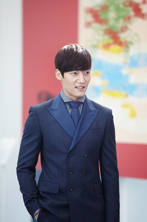 anh hau truong dang yeu cua phim the heirs - 11