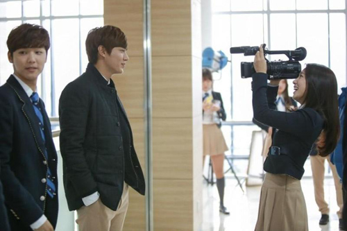 anh hau truong dang yeu cua phim the heirs - 2