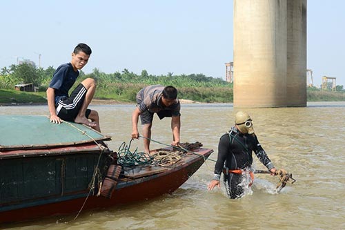 lan truyen buc thu chi noi xac chi huyen bi phi tang - 1