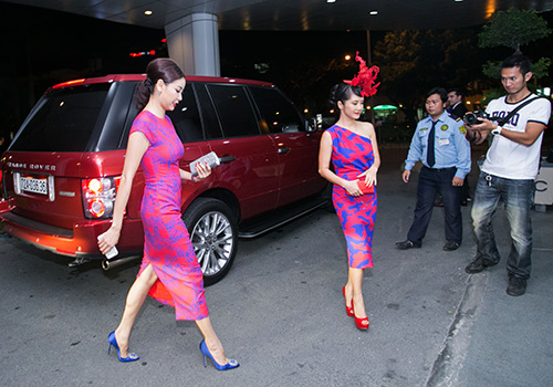 ha tang cung em chong di xem thoi trang - 7
