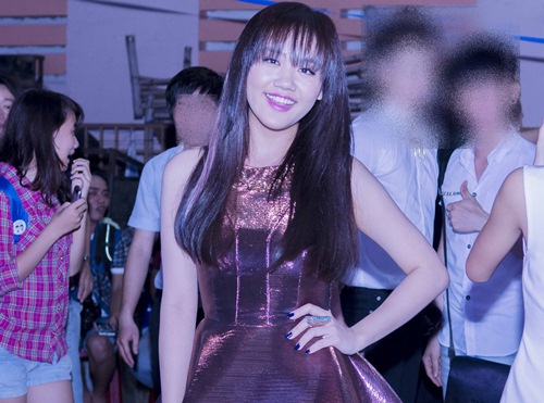 van mai huong khien sinh vien ngat xiu vi ham mo - 1