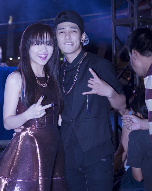 van mai huong khien sinh vien ngat xiu vi ham mo - 3