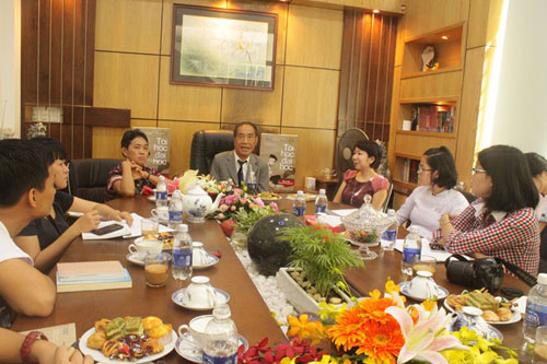 tro chuyen cung thay giao nguyen ngoc ky nhan ngay 20/11 - 1