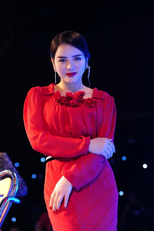 hoàng yén rạng ngòi mạc scandal 'lùa tình' - 15