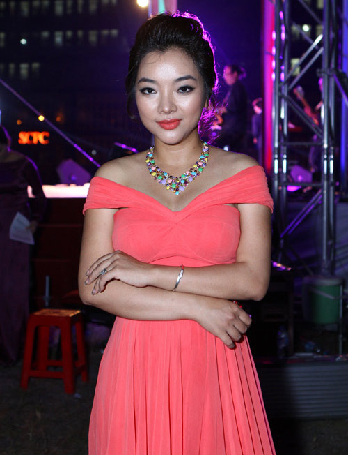 hoang my thieu tinh te, phuong anh don cam? - 6