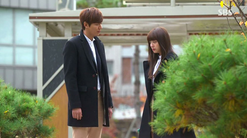 dien ao khoac dang dai "chuan men" nhu kim tan - 4