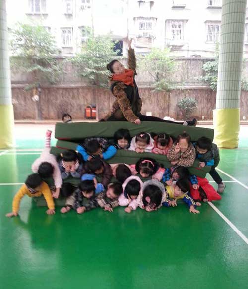 phan no co giao 'cuoi dau' 15 tre mam non - 1