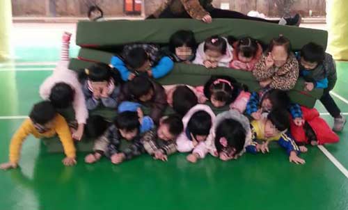 phan no co giao 'cuoi dau' 15 tre mam non - 2