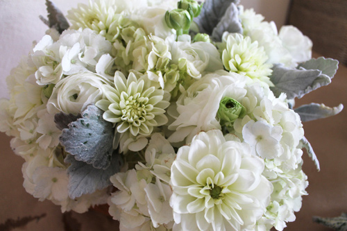 Hoa trắng tinh khôi cho ngày cưới trọn vẹn - 7