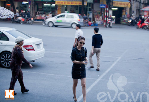 jennifer pham tu lai xe hop di tap the duc - 4