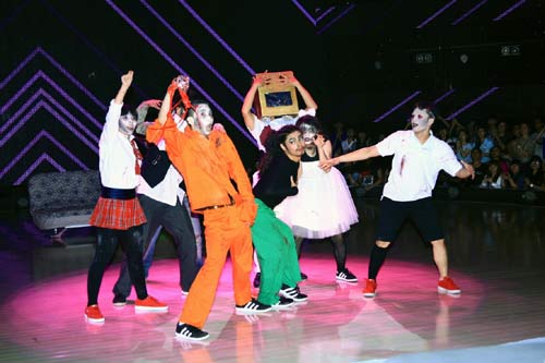 khanh thi nhap vien sau khi lam mc got to dance - 3