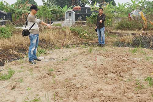 xac chi huyen duoc chon trom o nghia trang dang xa? - 1