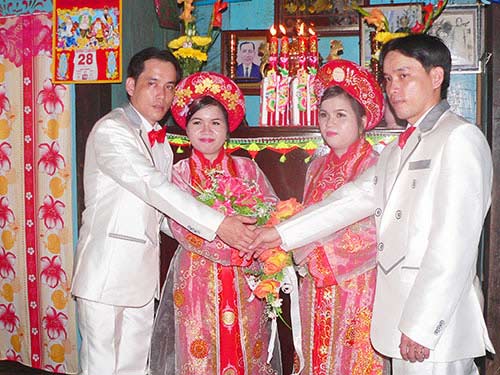 Top đám cưới kì lạ nhất năm 2013 - 2