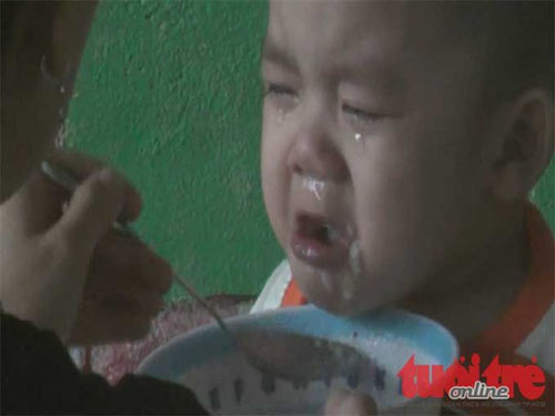 phan no bao mau 'hanh xac' tre mam non - 3