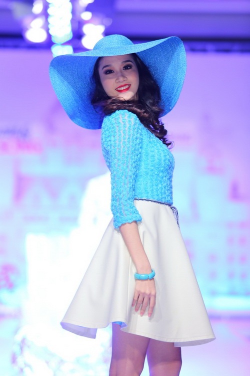 than thúy hà catwalk sau 7 nam 'gác kiém' - 19
