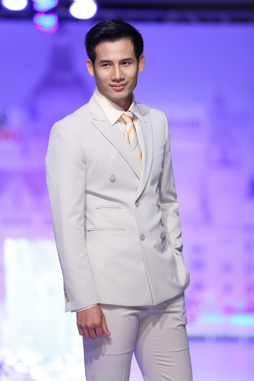 than thúy hà catwalk sau 7 nam 'gác kiém' - 12