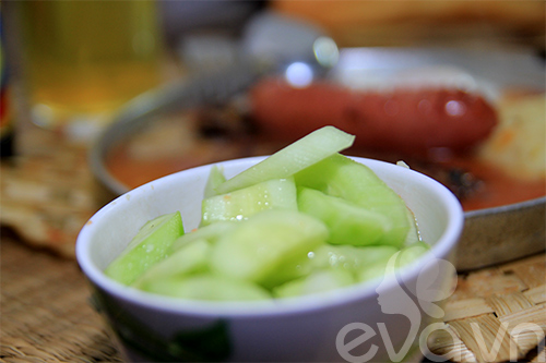 ngay lanh gia di an banh my ap chao - 8