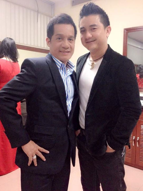 nghe sy hai nam - bac tu hop trong gala cuoi 2014 - 4