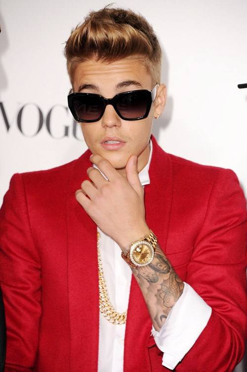 quan ly xac nhan justin bieber chi nghi ngoi - 1