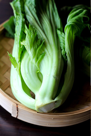 Cách làm dưa cải muối vàng giòn hấp dẫn, đảm bảo vụng mấy cũng làm được thành công