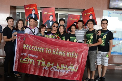 bang kieu duoc fan chao don tai ha noi - 5