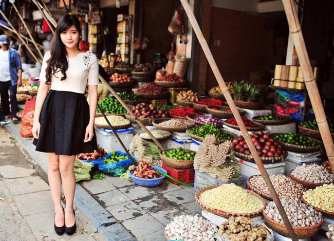 Phái nữ Hà thành đẹp ngỡ ngàng trong gió thu
