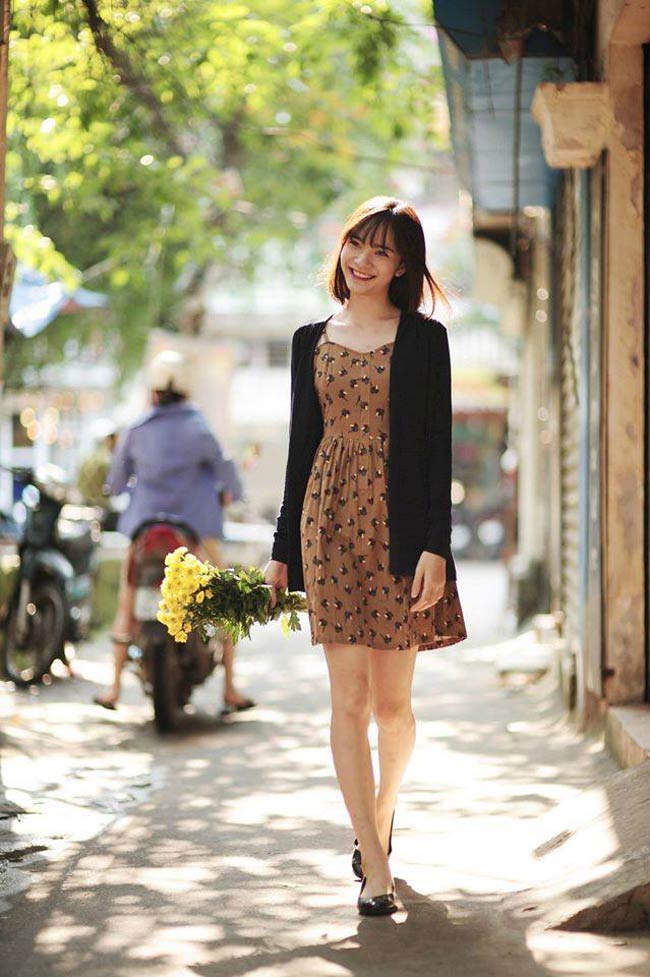 Phái nữ Hà thành đẹp ngỡ ngàng trong gió thu