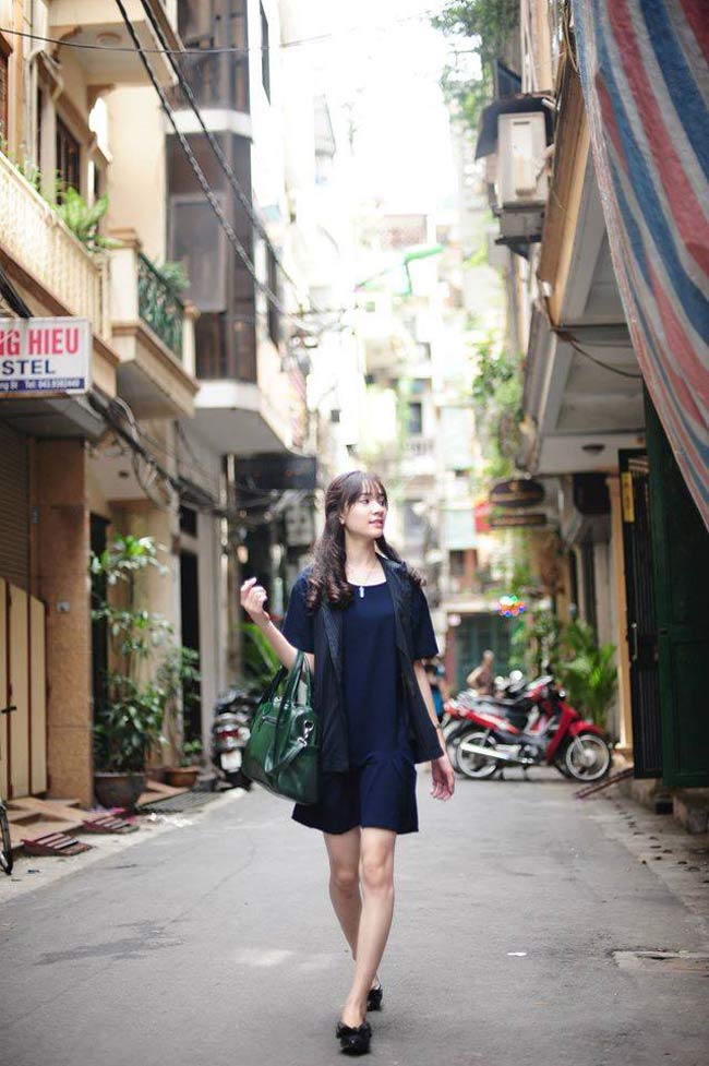 Phái nữ Hà thành đẹp ngỡ ngàng trong gió thu