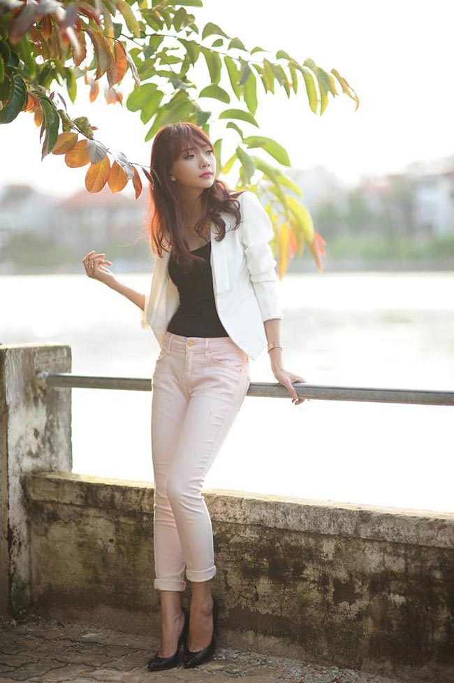 Phái nữ Hà thành đẹp ngỡ ngàng trong gió thu