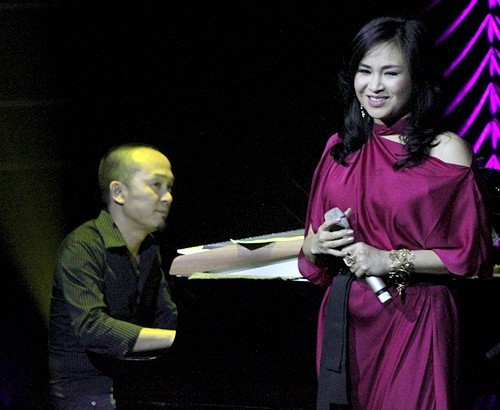 sao viet chia tay van khong ngai bieu dien chung - 12