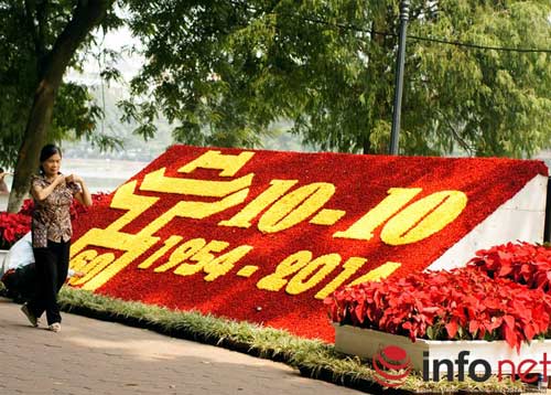nguoi dan thu do song cham trong khong khi dai le - 1