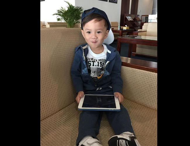 Con trai Thanh Thảo giống bố ngỡ ngàng