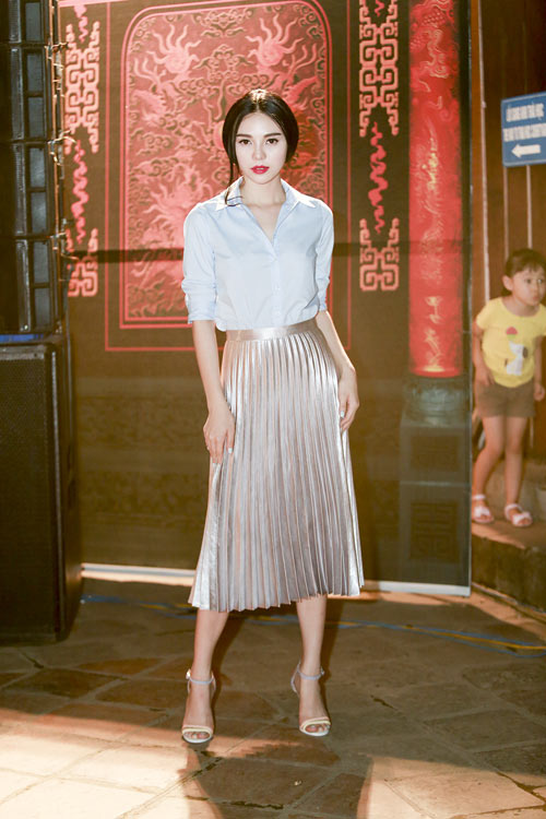a hau tra giang ra ha noi du le hoi ao dai - 3